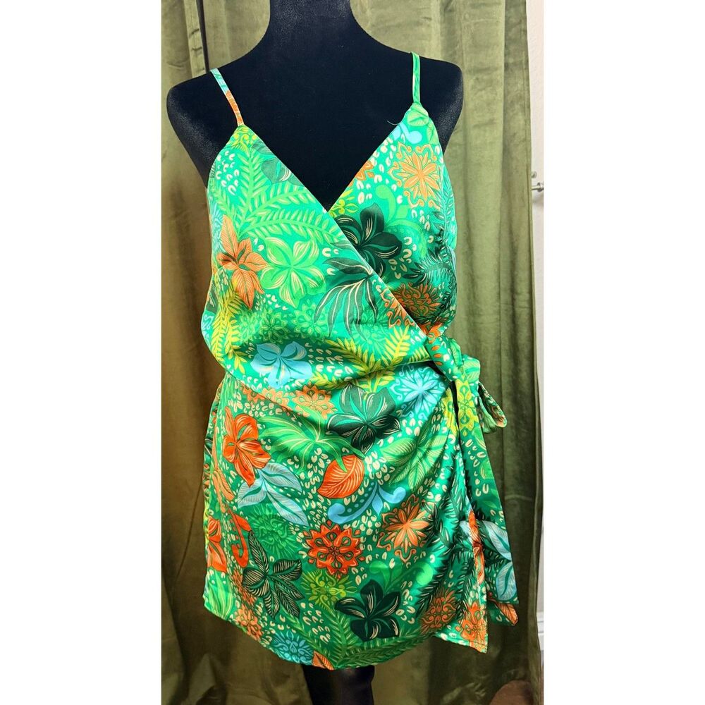Vici Palm Beach Printed Wrap Front Romper - Picture 4 of 10